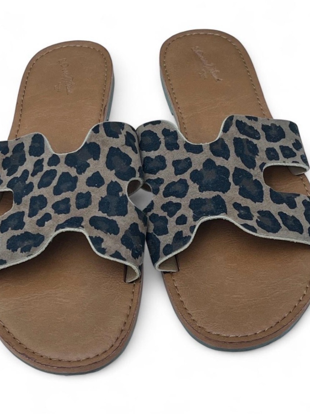 Universal Thread Leopard-Print Slide Sandals in Brown and Black